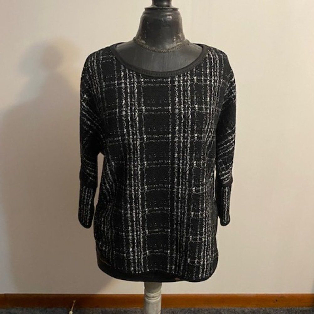 Max Studio  Black, White Grid pattern sweater, size Medium